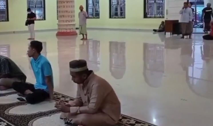 Kebersamaan di Masjid Baiturrahman